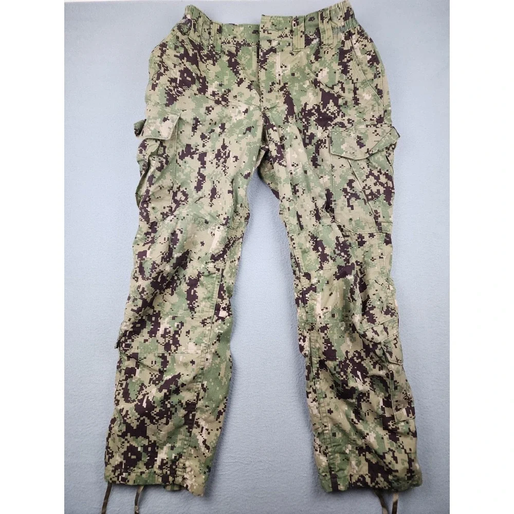 US Navy Pants Mens Large Short Green NWU Type III Camo Cargo M & M Manufacturing